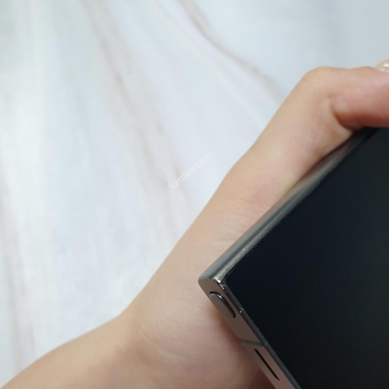 LG ������ S24��Ʈ�� ƼŸ������ 512G ������ �Ǹ��մϴ�