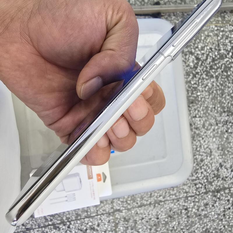 SK S21 (G991) 256G ȭ��Ʈ���� ����� �˴ϴ�