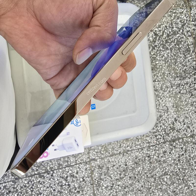 ������12���θƽ� 128G ��� (���͸�74%) ����� �˴ϴ�