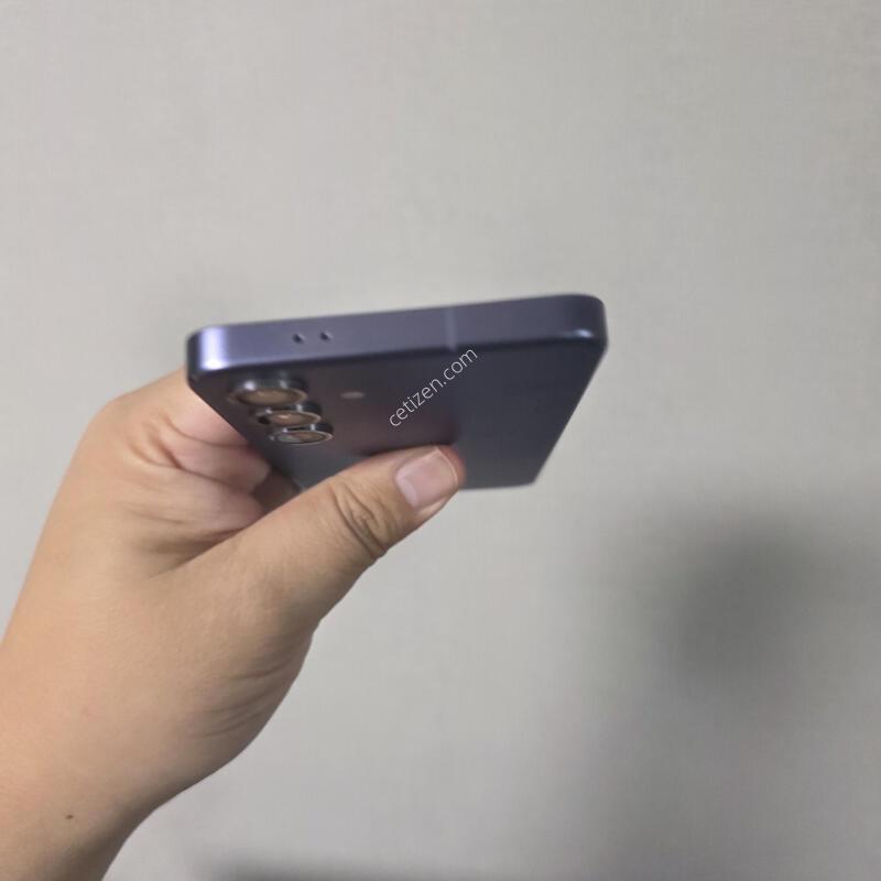 ������ S24 �ڹ�Ʈ ���̿÷� 256�Ⱑ A�� �Ⱦƿ�~