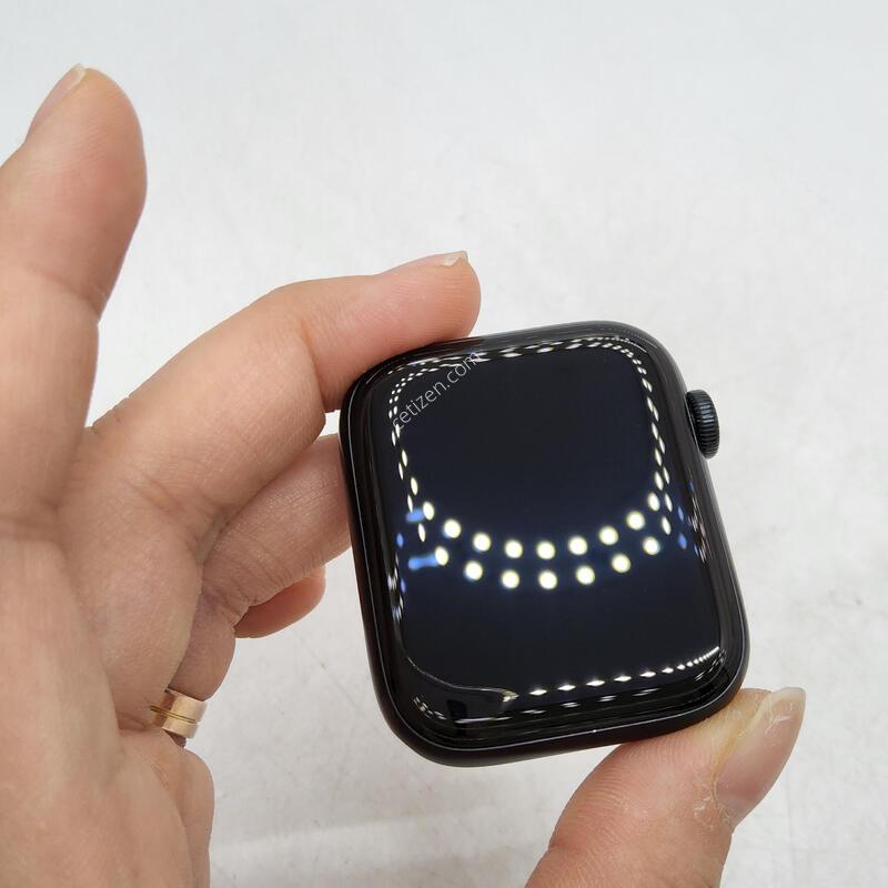 ���ÿ�ġSE2 ���� 44MM LTE