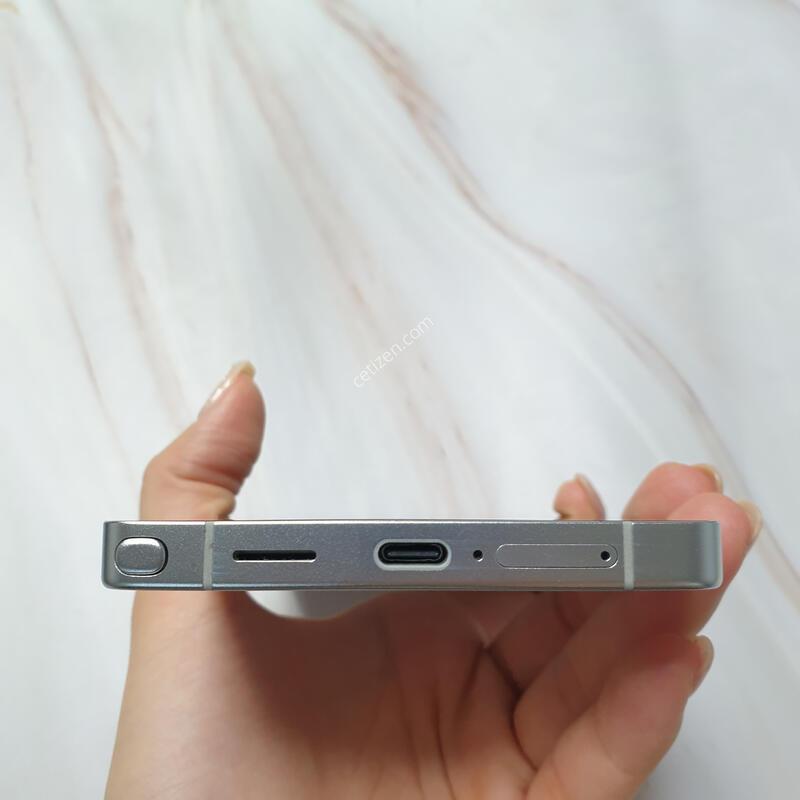 LG ������ S25��Ʈ�� ȭ��Ʈ�ǹ� 512G ������ �Ǹ��մϴ�