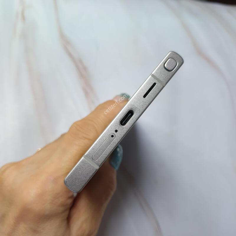LG ������ S24��Ʈ�� ƼŸ���׷��� 256G S�� �Ǹ��մϴ�