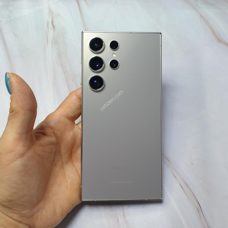 LG ������ S24��Ʈ�� ƼŸ���׷��� 256G S�� �Ǹ��մϴ�