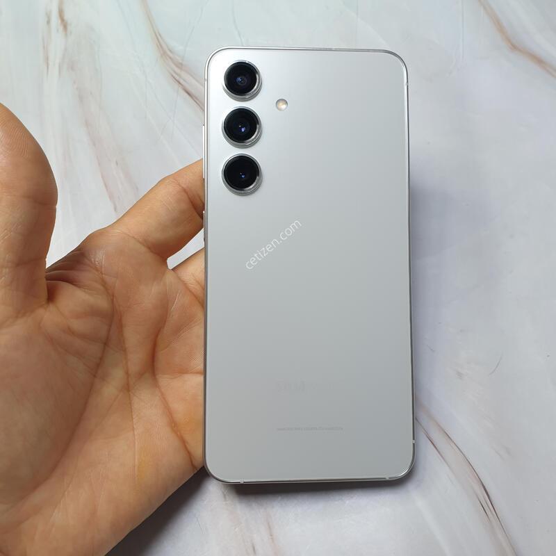 LG ������ S24 �׷��� 256G A�� �Ǹ��մϴ�