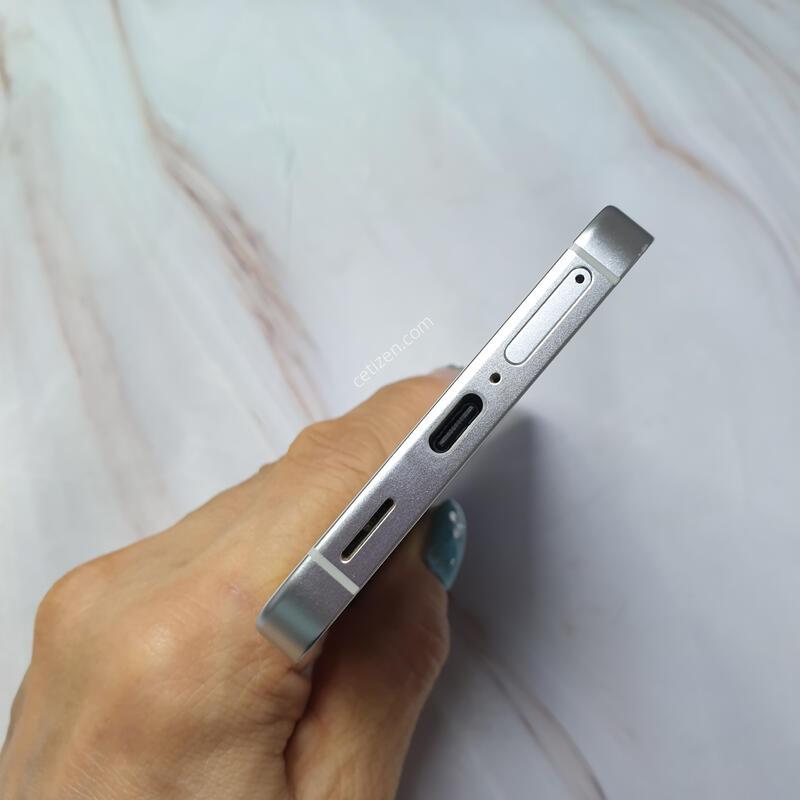 LG ������ S24 �׷��� 256G A�� �Ǹ��մϴ�
