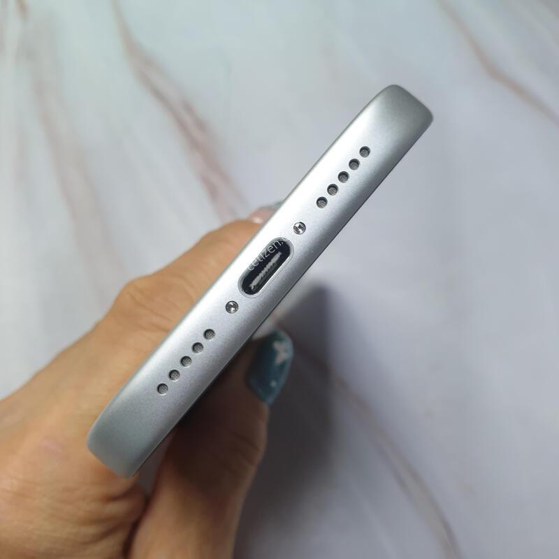 ������17���� �ǹ� 256G S�� �Ǹ��մϴ�-���͸�100%