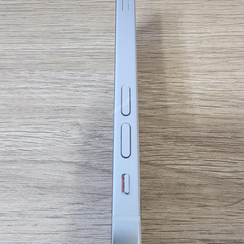 ������ �̴�13 128G