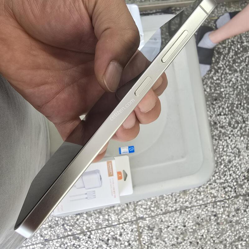 SK S24 (S921) 256G ���ο���� ����� �˴ϴ�