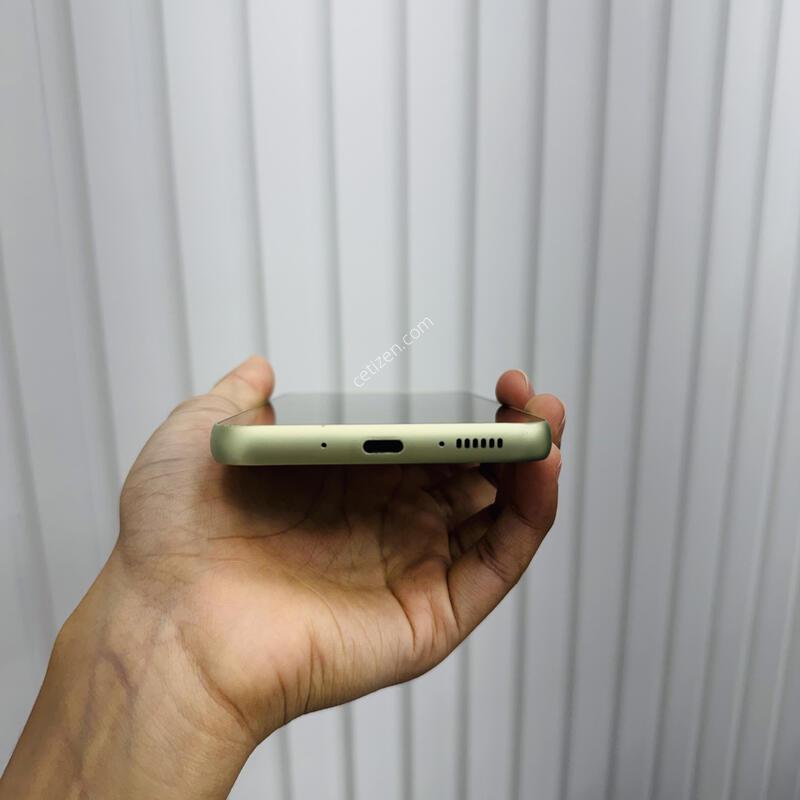 ����������4 ���� 128GB