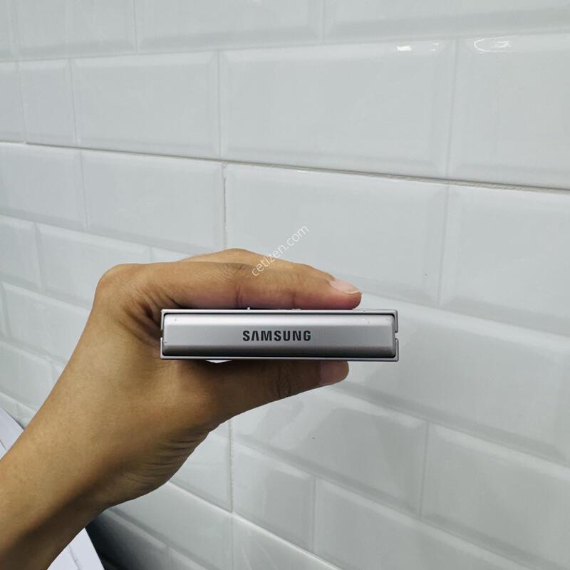 ������ Z�ø�6 �ǹ� 256GB