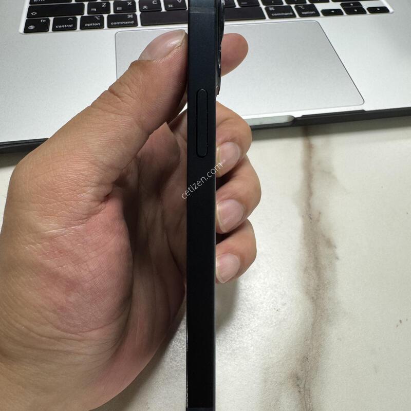 (100%)������13�̴� 256G �̵峪�� �Ǹ��ؿ�.