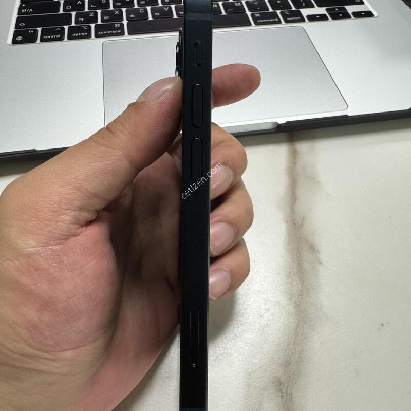 (100%)������13�̴� 256G �̵峪�� �Ǹ��ؿ�.