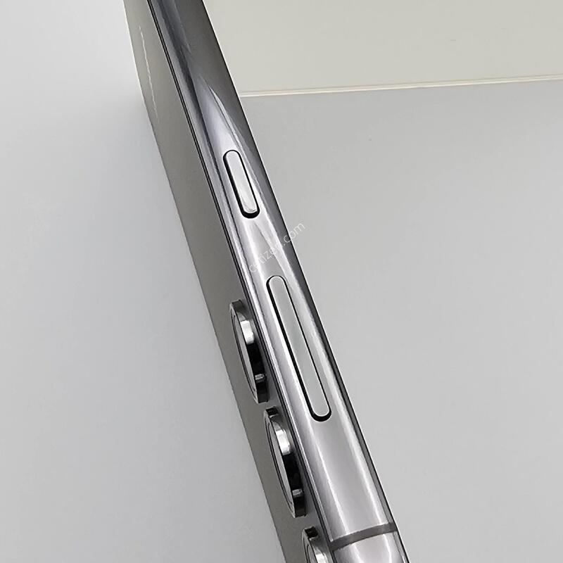 ������ S23 SS�� �׸�