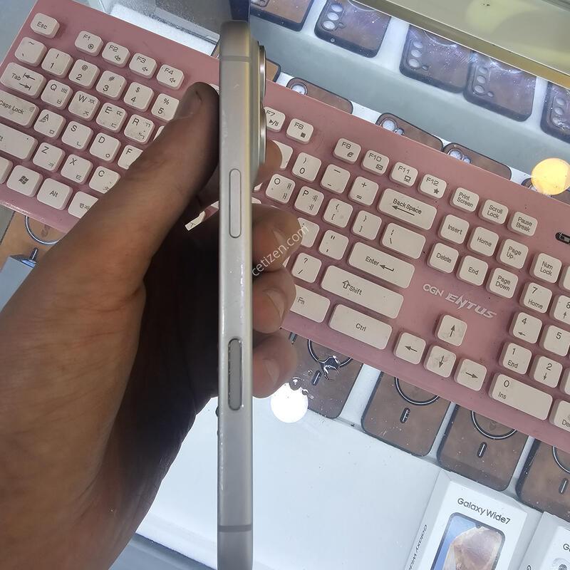 ������17pro 3������ ȭ��Ʈ 256g kt��