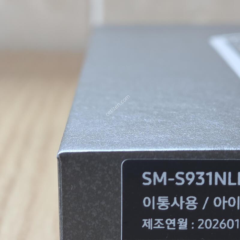 ������S25(SM-S931N) 256G ���̽����� Ǯ�ڽ� �˴ϴ�