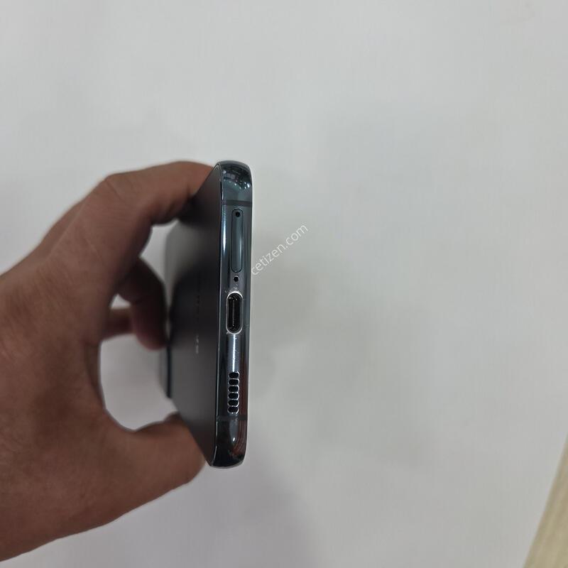 ������S22 �÷��� �׸� �ܻ� �����ϴ�