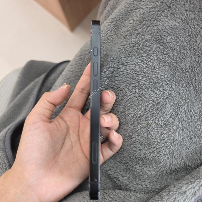 ������ 16e  - 128G ���� �������� / ���ܻ� /ī�޶�� X