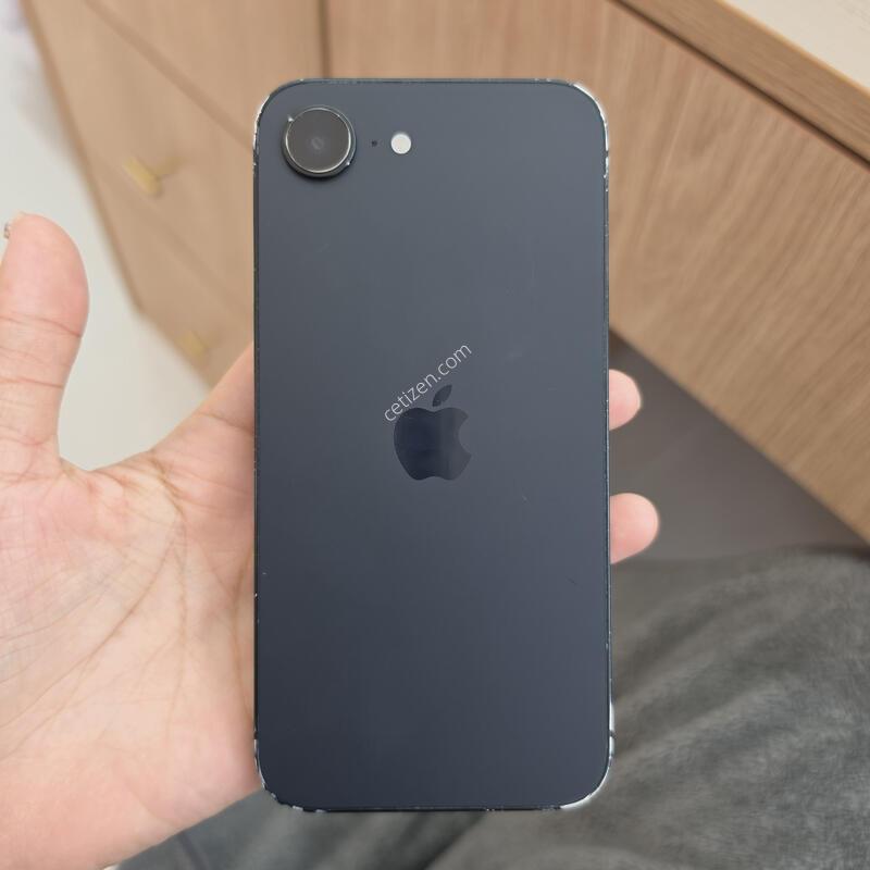 ������ 16e  - 128G ���� �������� / ���ܻ� /ī�޶�� X