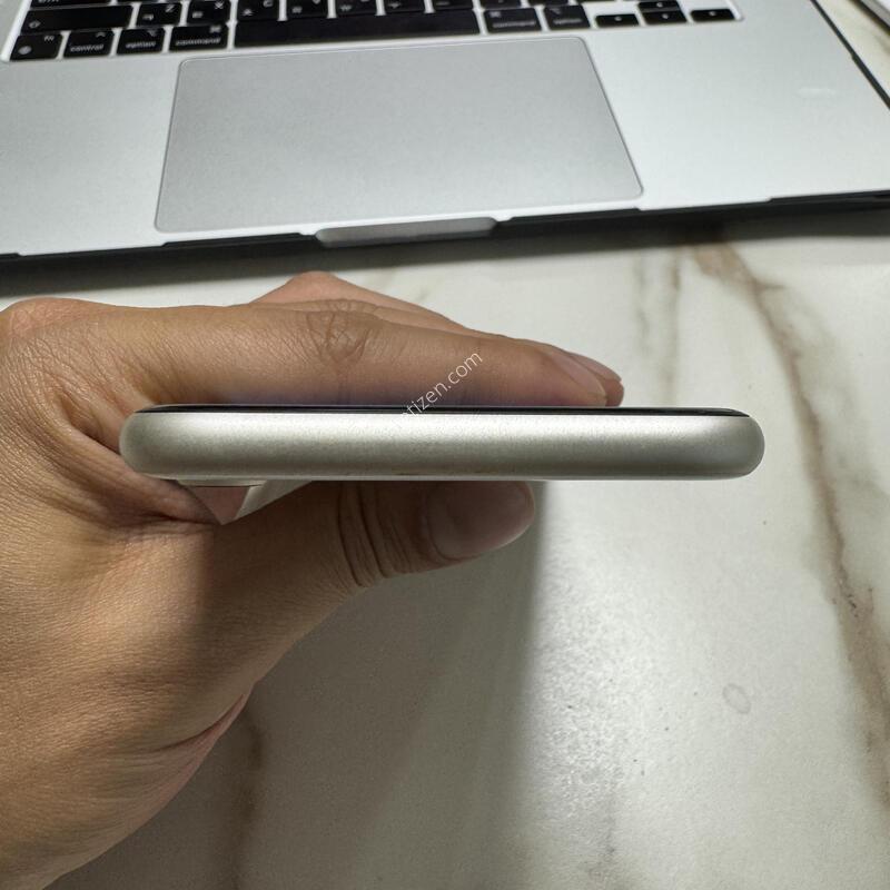 ������SE3 128G ��Ÿ����Ʈ �Ǹ��ؿ�.