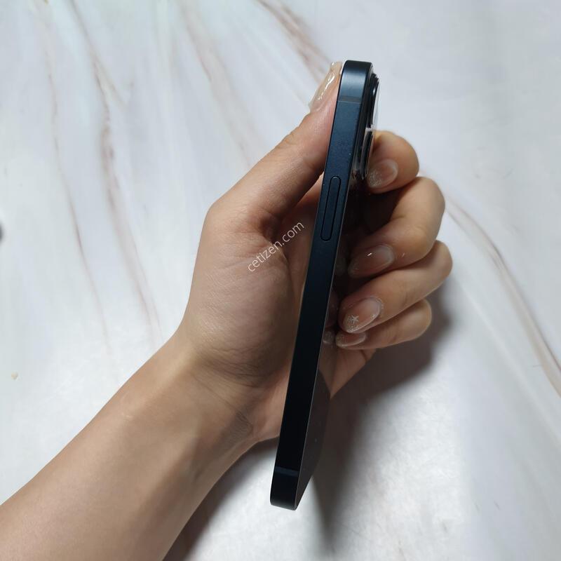 ������13�̴� ���� 256G ������ �Ǹ��մϴ�