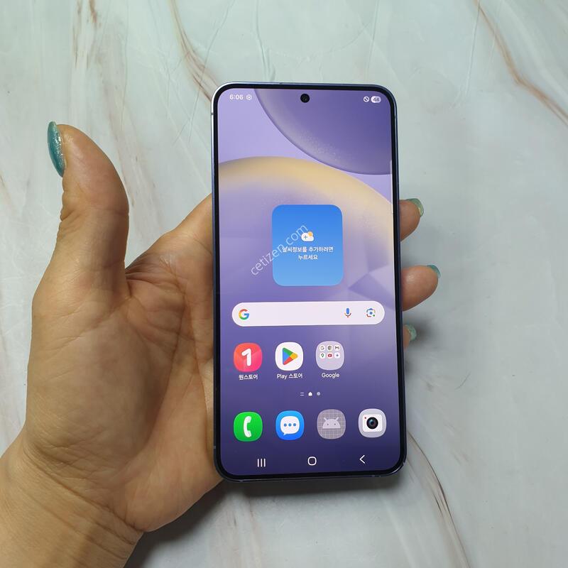 KT ������ S24 ���̿÷� 256G A�� �Ǹ��մϴ�