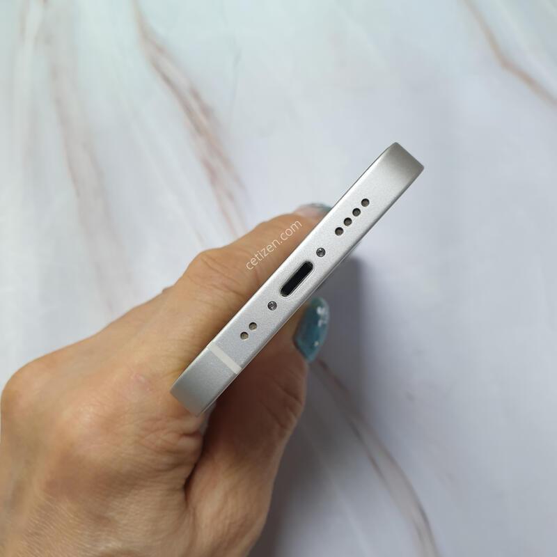 ������13�̴� ȭ��Ʈ 128G S�� �Ǹ��մϴ�