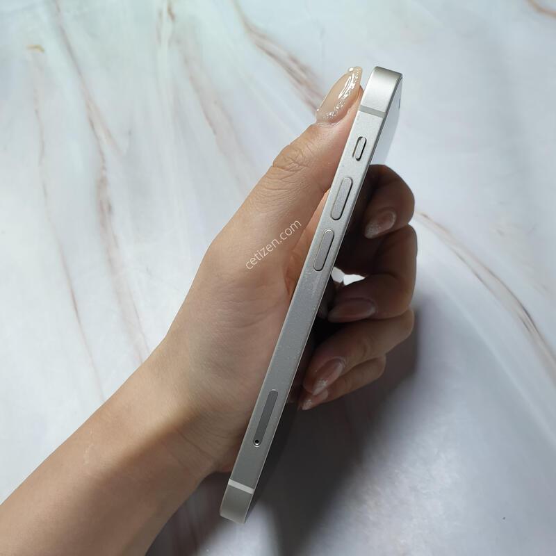 ������13�̴� ȭ��Ʈ 128G S�� �Ǹ��մϴ�