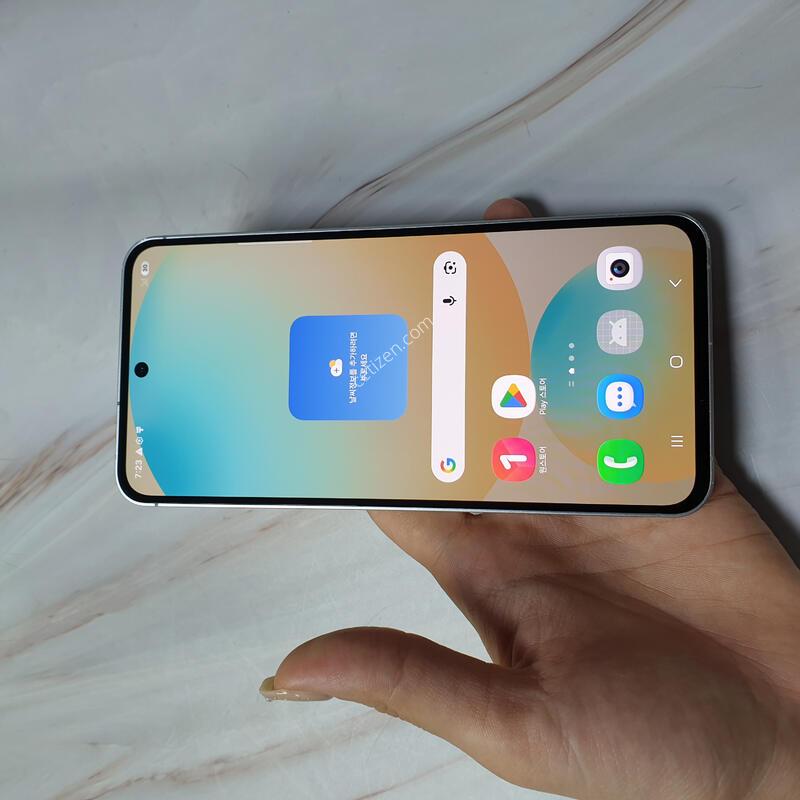 LG ������ S24FE ���ο� 256G ������ �Ǹ��մϴ�