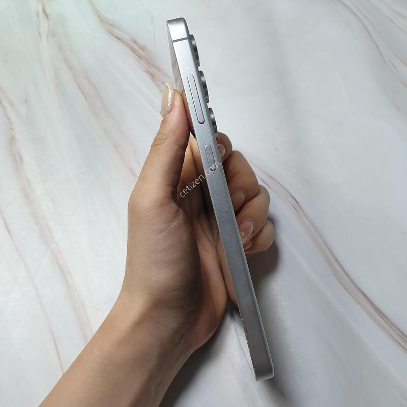 LG ������ S24FE ���ο� 256G ������ �Ǹ��մϴ�