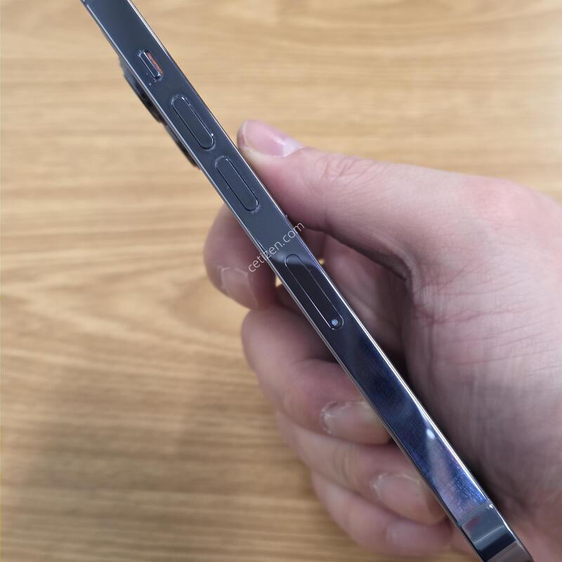 13���� 256GB
