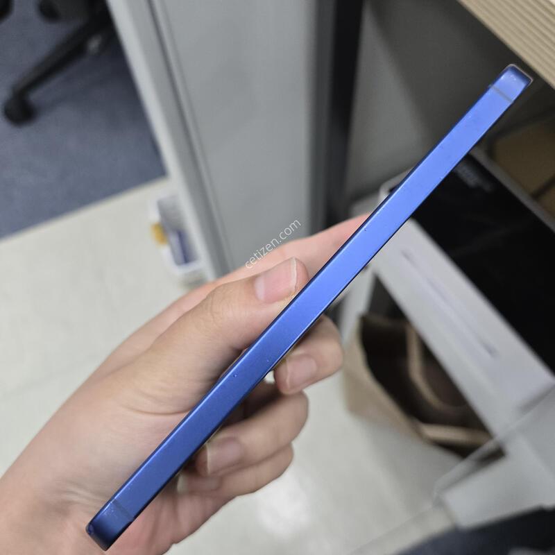 �������� ���ܻ� ������ S25+ ���̺� 512GB