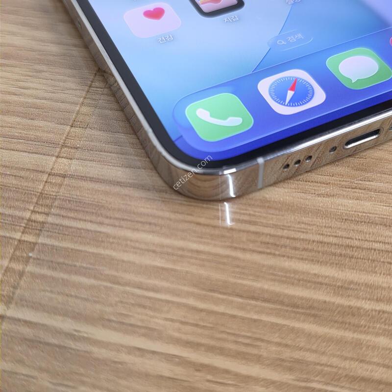13���� 256GB
