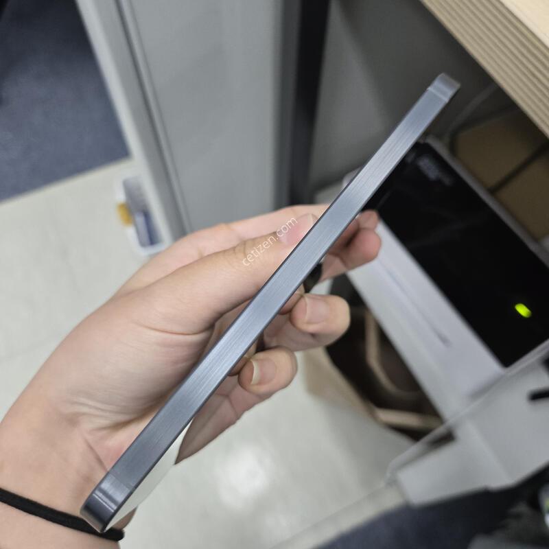 ������ ����6 ���� 128GB ��SSS�� ����ǰ��