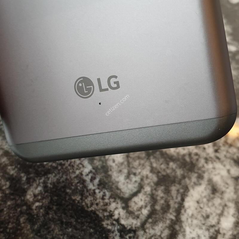LG Q8 (X800L) ���� (053357)
