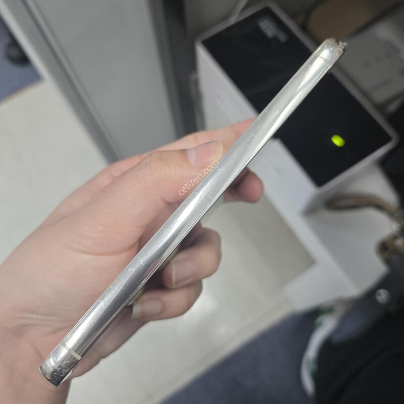 SSS�� ��뷮 ������ S23 ũ�� 512GB SK �����