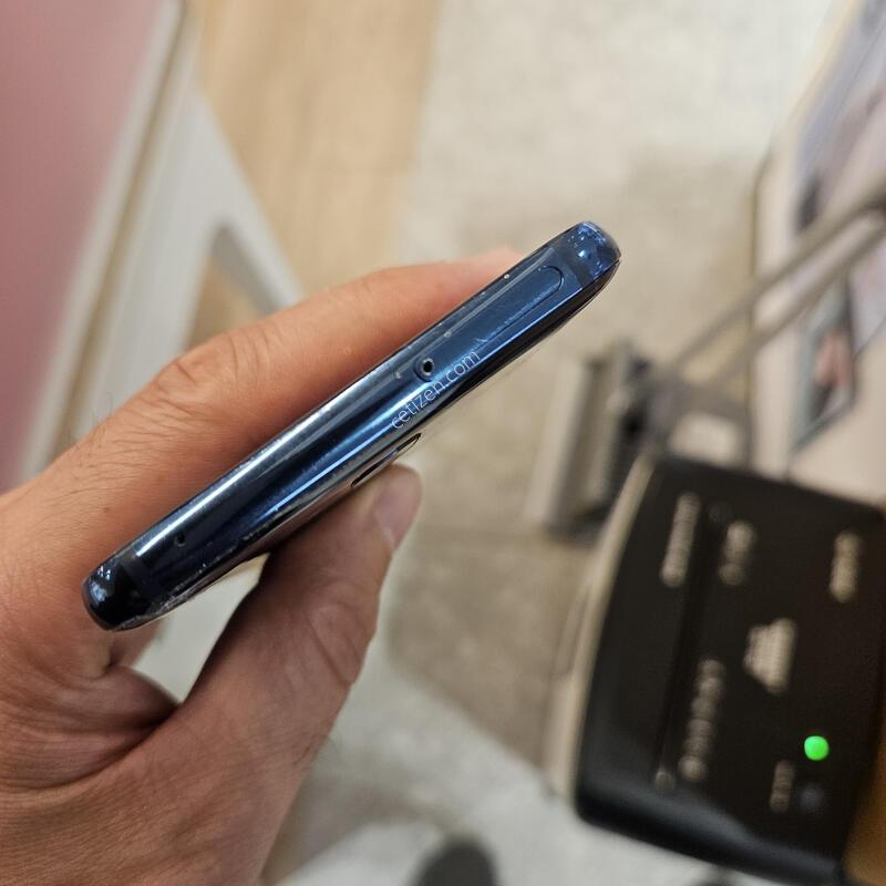 LG G7�÷��� ����