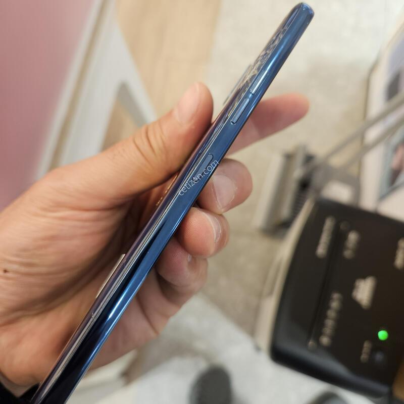 LG G7�÷��� ����