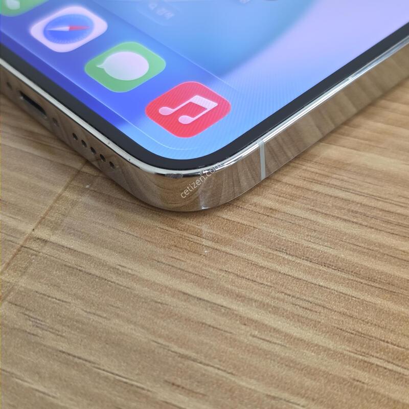 13���� 256GB