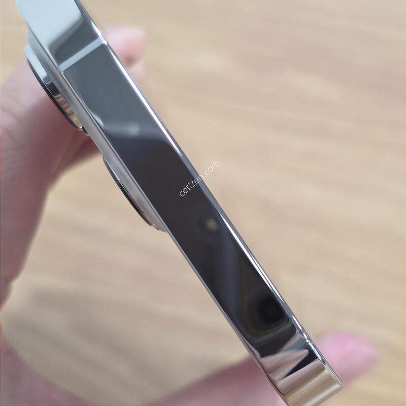 13���� 256GB