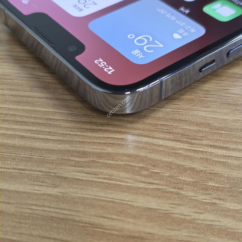 13���� 256GB