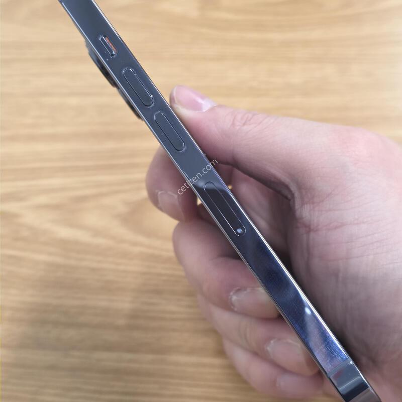 13���� 256GB