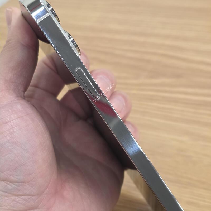 13���� 256GB
