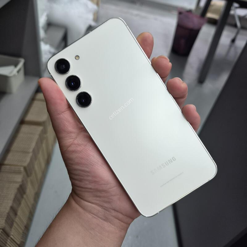 ������ S23 �÷��� ȭ��Ʈ 256G(�ܰ�����/�ʸ�/���̽�)