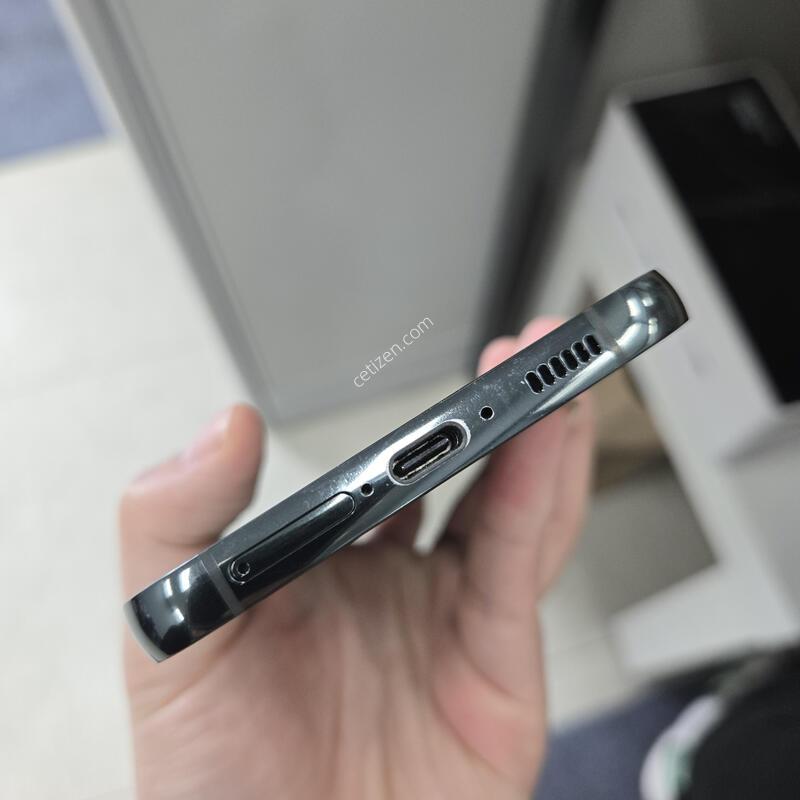ƯAA���ܻ� ������ S23 ���� 256GB SK  ��������