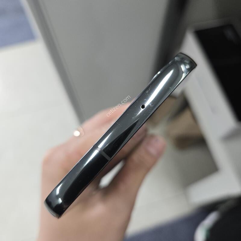 ƯAA���ܻ� ������ S23 ���� 256GB SK  ��������