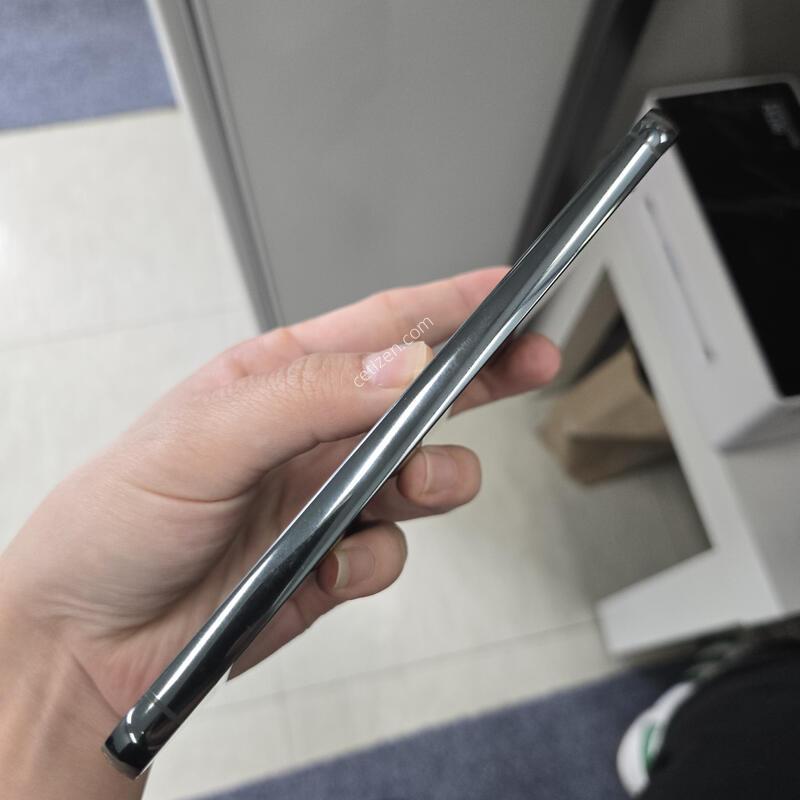 ƯAA���ܻ� ������ S23 ���� 256GB SK  ��������