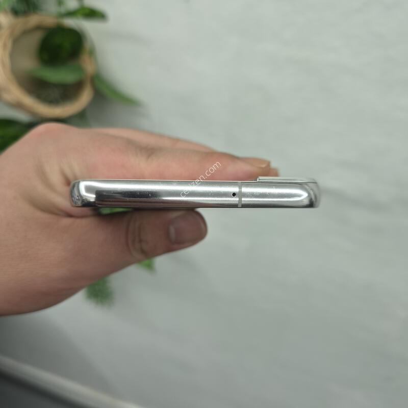 ������ S22 �÷��� ȭ��Ʈ 256G(�ܰ�����/�ʸ�/���̽�)