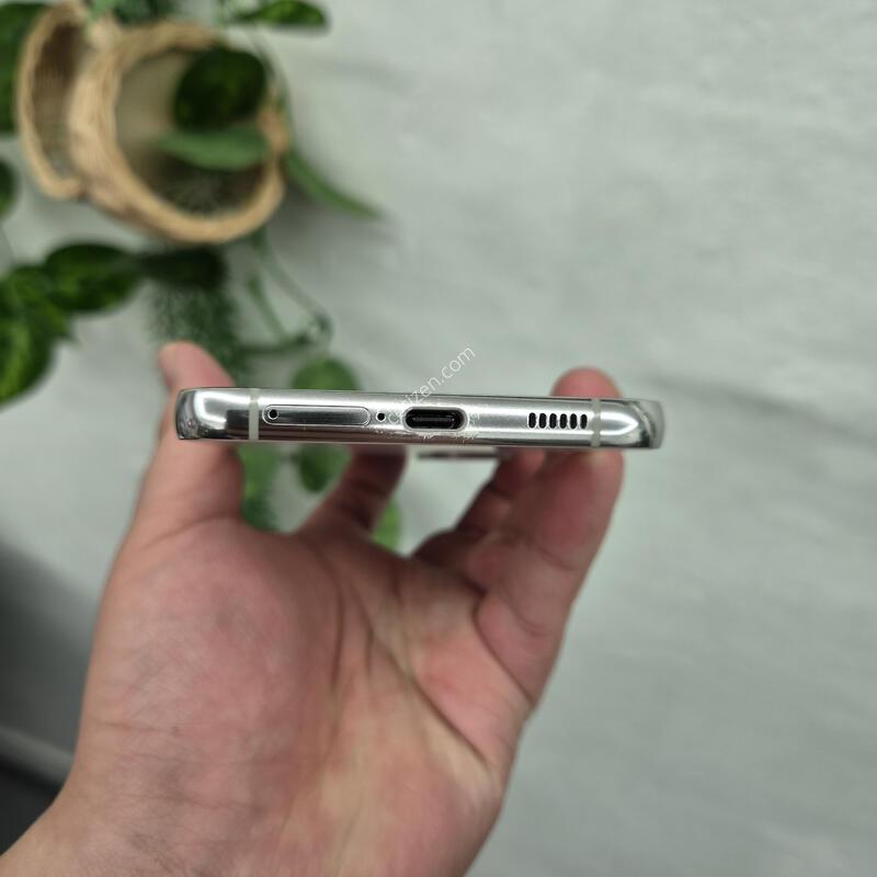 ������ S22 �÷��� ȭ��Ʈ 256G(�ܰ�����/�ʸ�/���̽�)