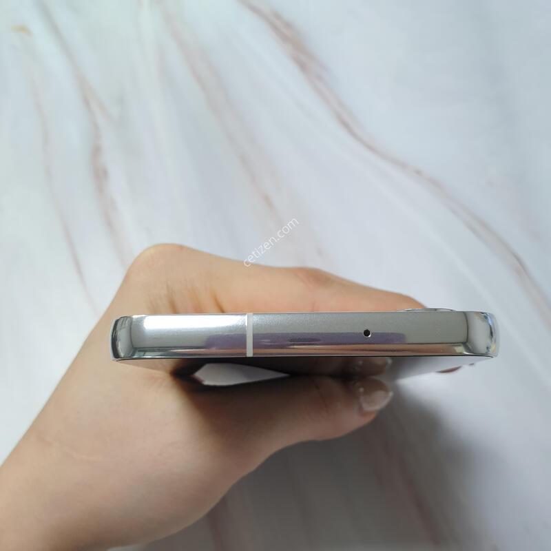 LG ������ S23 ũ�� 256G S�� �Ǹ��մϴ�